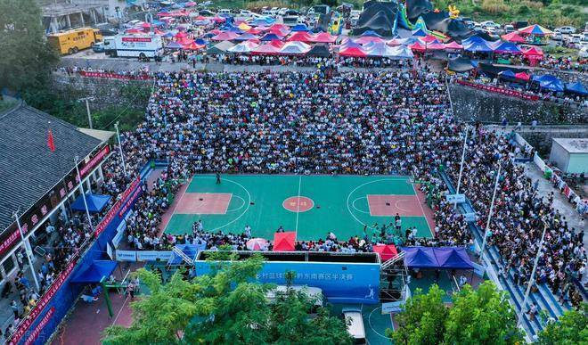 　贵州省黔东南自治州台江县台盘村的“村BA”。