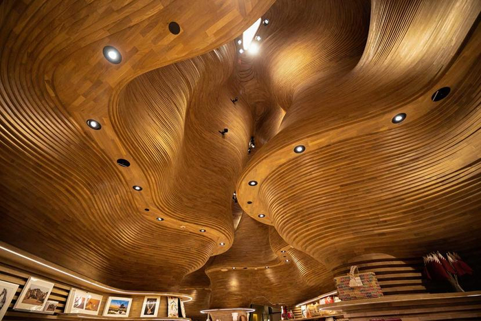 内部同样很好地呼应了外部建筑 图：博物馆官网