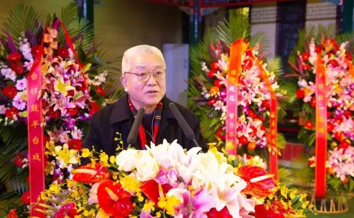 老师代表寇春华发言