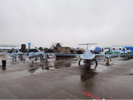 彩虹系列无人机集中亮相。