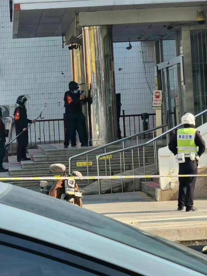 事发现场。  网传视频截图