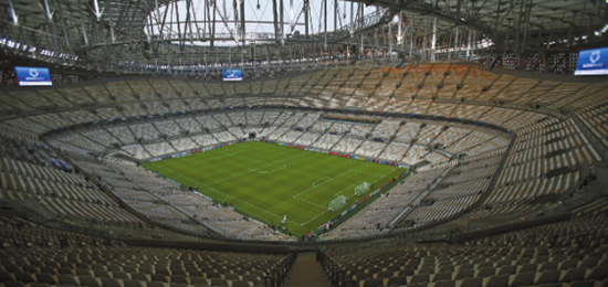 卡塔尔首都多哈郊区，卢萨尔体育场的全景，该体育场可容纳8万人，将举办2022年世界杯决赛。