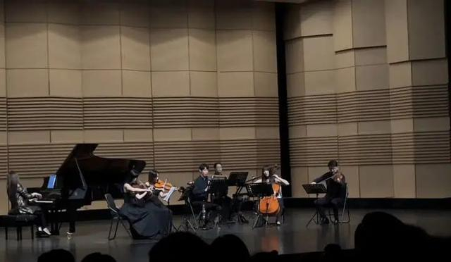 网友“March唐屿陶”视频截图 