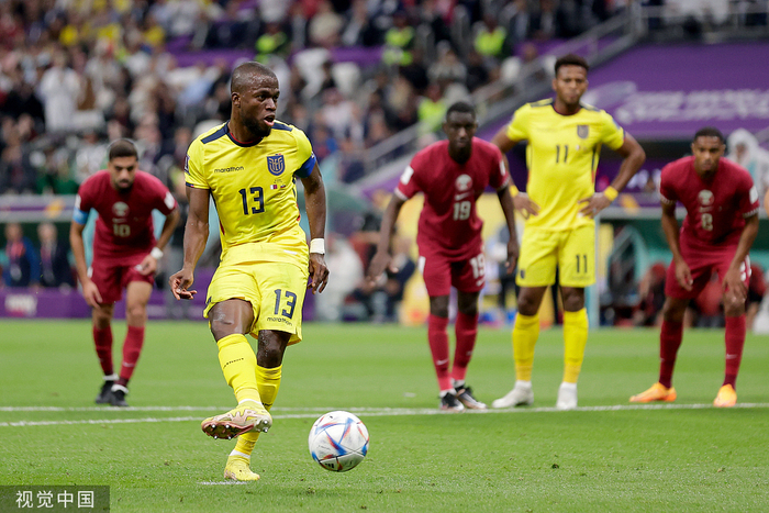 瓦伦西亚点球命中。