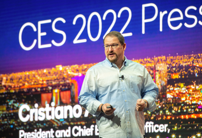 　　▲当地时间2022年1月4日，美国拉斯韦加斯，高通在CES 2022期间宣布将与微软合作设计定制的AR芯片和集成软件平台。图/IC photo