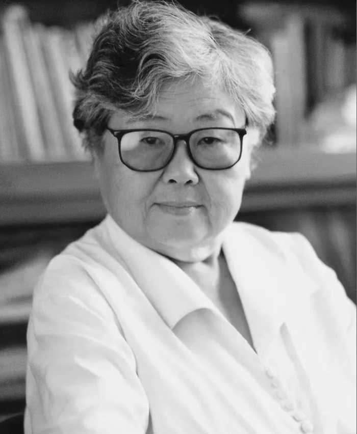 大爱永存,送别时代楷模李桓英