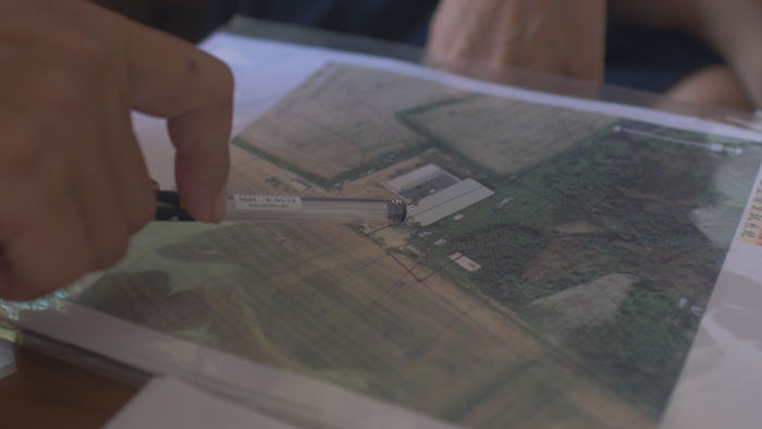 陈翠梅_1，《散散的地》，2022年。纪录片，2分28秒，1080P，彩色，有声。图片由艺术家和大荒电影提供。