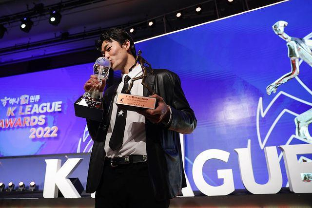 球好、人帅，曹圭成在社媒上人气暴涨。  图/曹圭成社交媒体