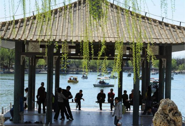 陶然亭公园 供图：TAKEFOTO