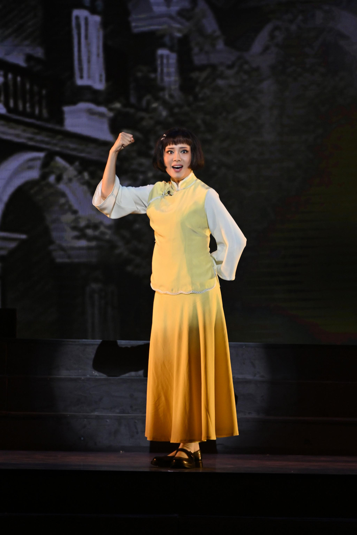 《不朽的骄杨》剧照，江李汇饰14岁的杨开慧