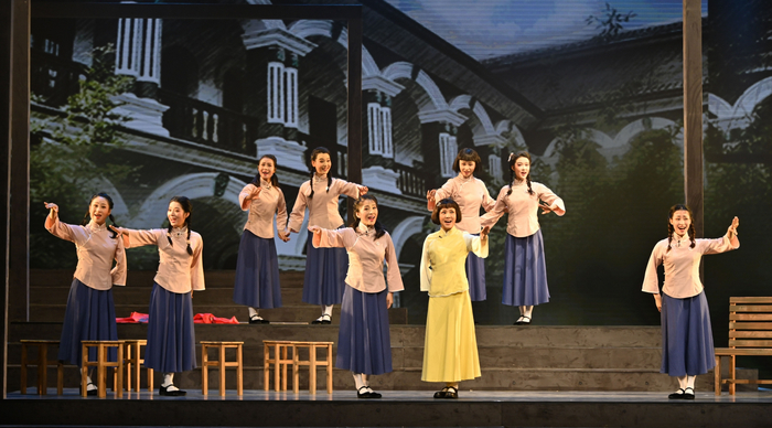 《不朽的骄杨》剧照