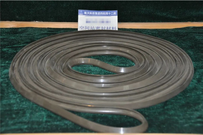 空间站密封材料。资料图片/航天科技集团四院供图