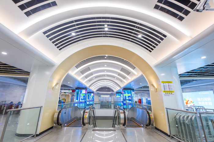 深圳地铁12号线。中国电建供图