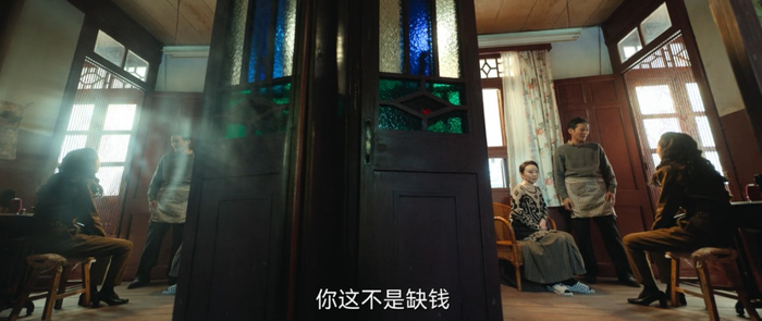 镜头语言有巧思