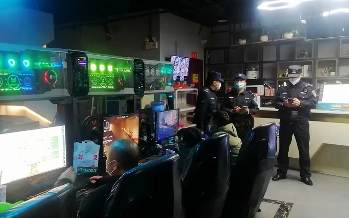 凯里市公安局在全市范围内组织开展冬季平安守护行动集中统一清查行动。  凯里市公安局供图