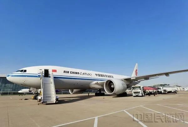 国货航携手菜鸟、中国航油完成中国大陆首次可持续航空燃料货机商业航班飞行任务（国货航供图）