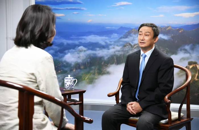 采访现场（记者张哈斯巴根摄）