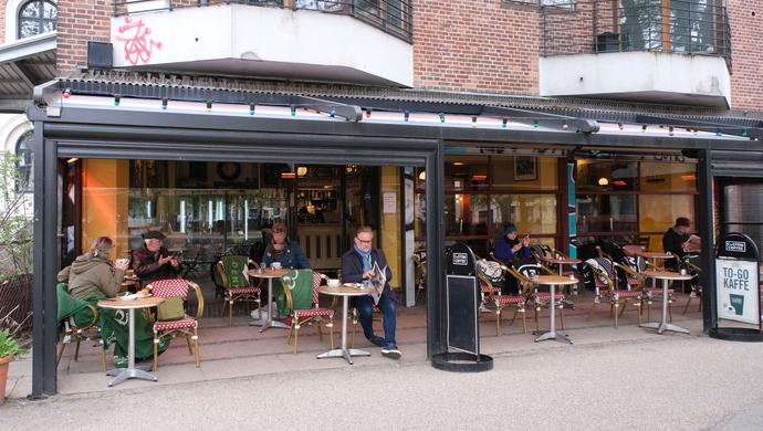 ▲丹麦哥本哈根街景。当地时间2022年2月1日起，丹麦成为第一个取消全部新冠疫情防控限制措施的欧盟国家。图/新华社