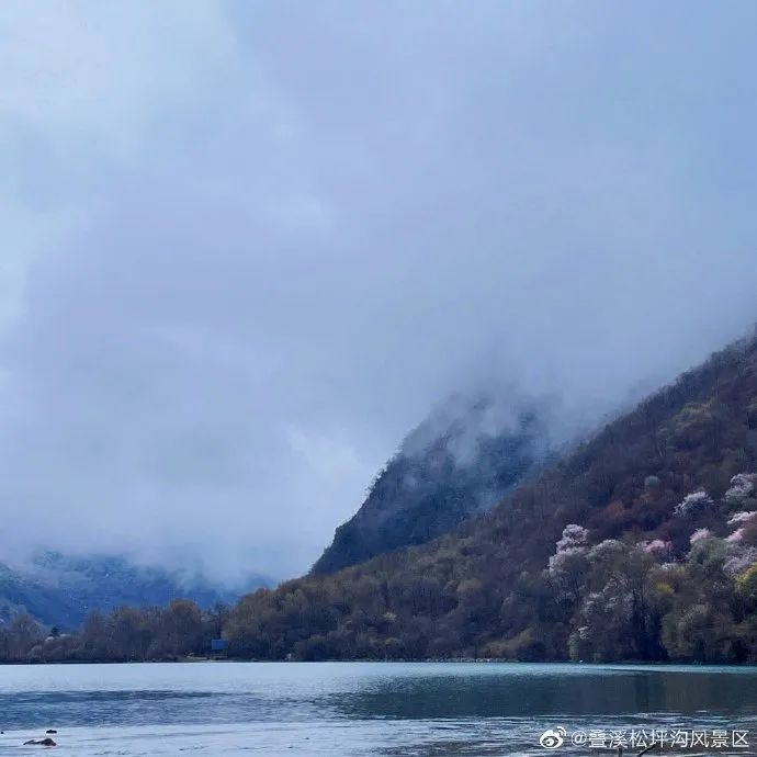 图据@叠溪松坪沟风景区