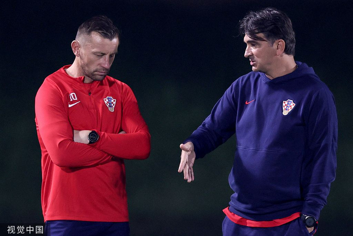 前拜仁球星奥利奇（左）成为了达利奇的助教。