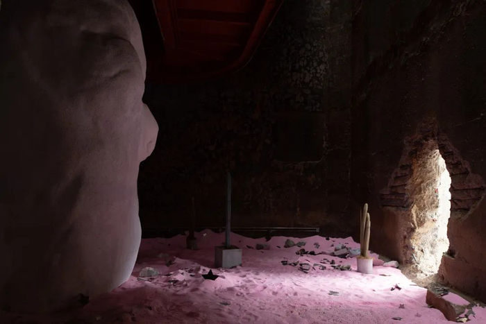 展厅现场，周力《我们》&nbsp;