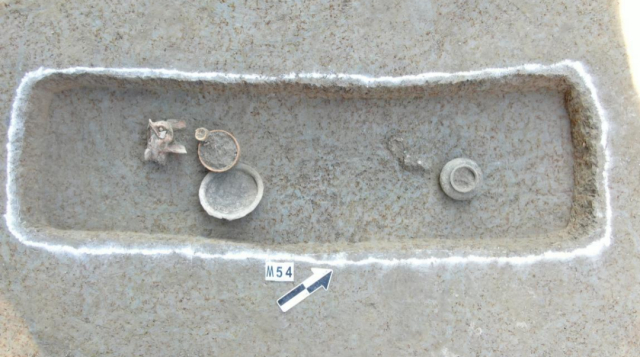 M54良渚文化早期墓葬 东-西