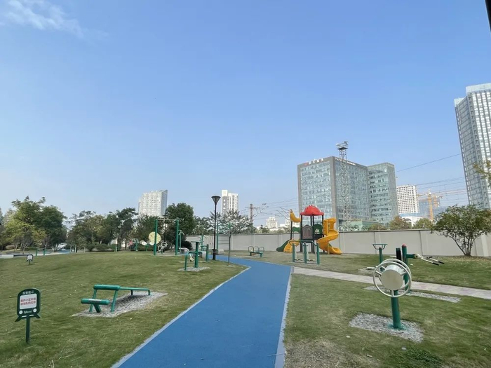 江畔云庐口袋公园