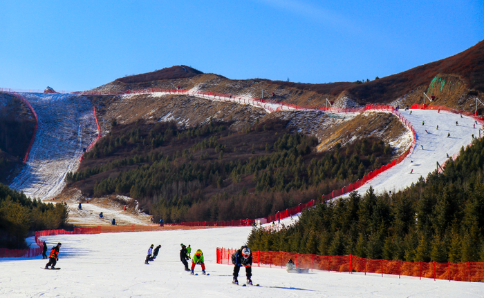 富龙滑雪场一角