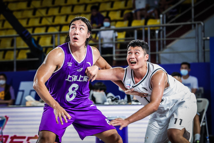 刘恒驿在比赛当中。