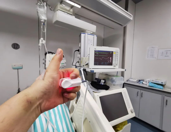 我在ICU&nbsp; 图/受访者提供