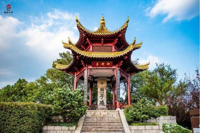 乾隆御笔“燕子矶”。（来源：栖霞区文旅局官方微信公众号“南京栖霞旅游”）