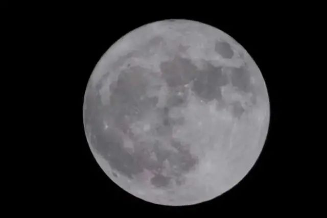 云南天文台工作人员2021年拍摄到的一次满月