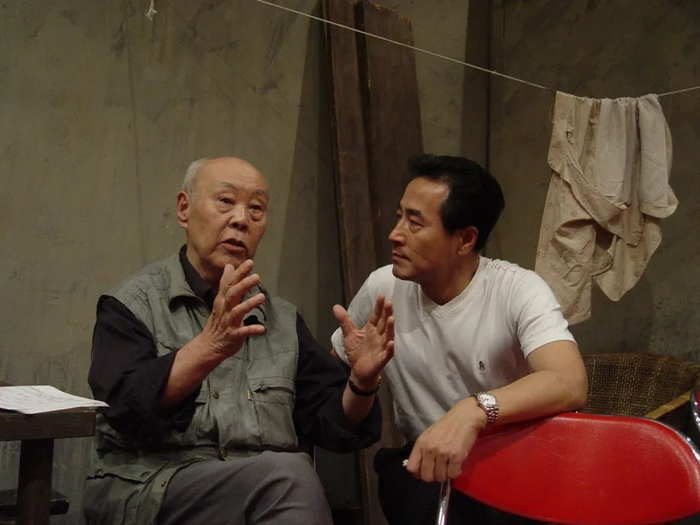 两代周朴园：郑榕与杨立新