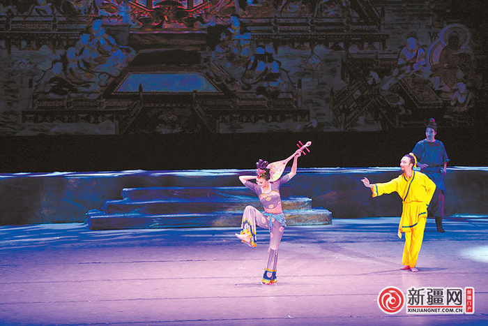 舞蹈演员康琦饰演英娘，她所展示的“反弹琵琶伎乐天”是剧中一大亮点。 （记者王畅彤摄）