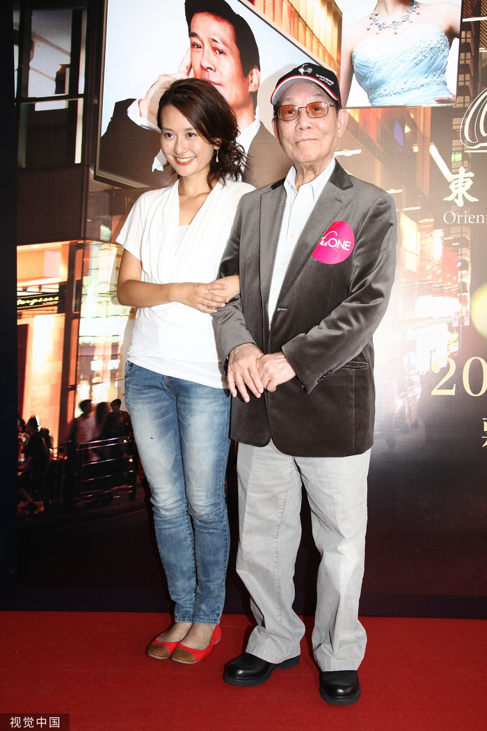 2012年，香港，顾嘉辉和黄霑女儿黄宇诗