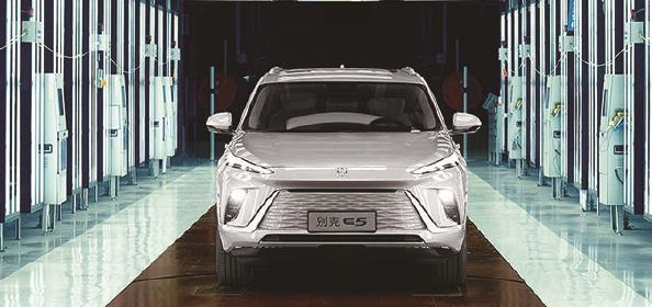             别克大五座智能纯电SUV Electra E5试装车下线          