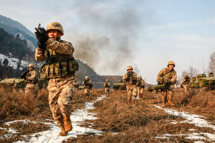 微信公众号“人民陆军”图