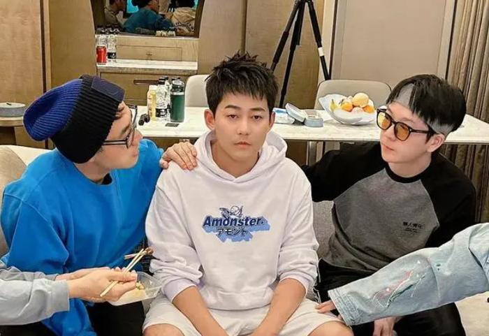 苏醒的“臭脸猫”形态