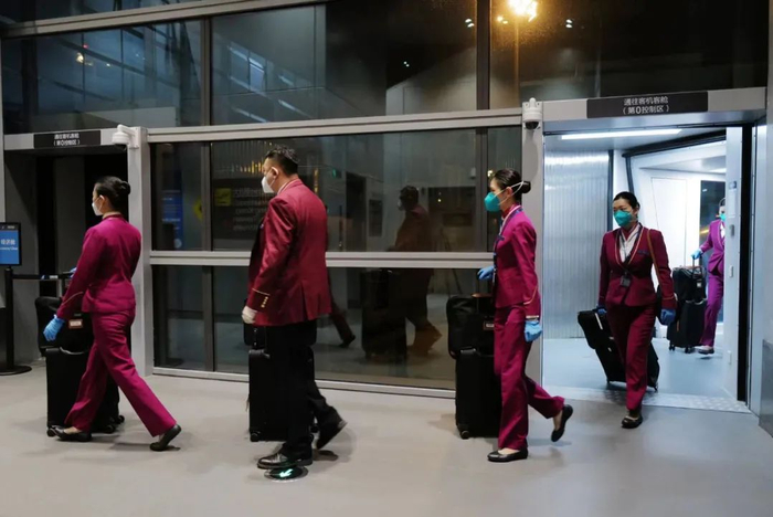 新政后首班入境的国际航班CZ312，中国南方航空供图