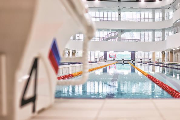             改造后的上海游泳馆取消了观赛台          