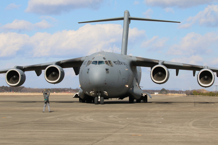 抵达百里基地的印度空军C-17运输机 图片来源：航空自卫队百里基地官方推特