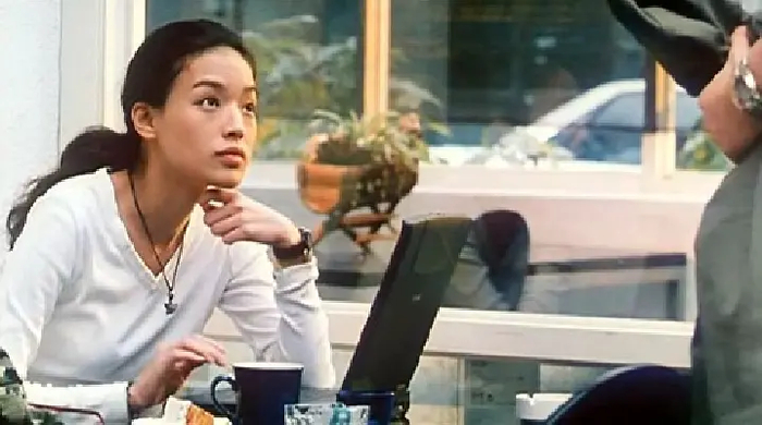 一场BBS网恋。/《第一次的亲密接触》