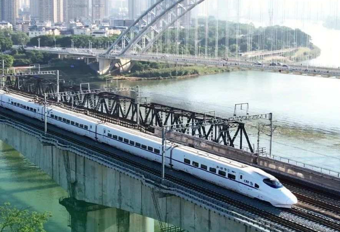 图为广西铁路新动脉南宁—崇左南