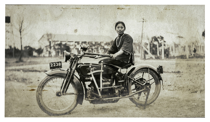 晏摩氏女校学生。摄于1926年