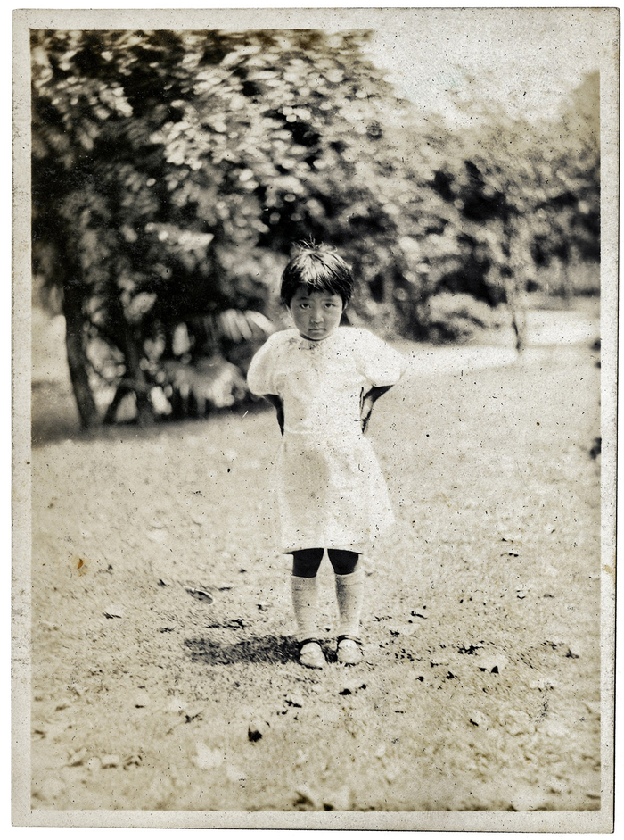 丁一英（丁悚之女）。摄于20世纪20年代