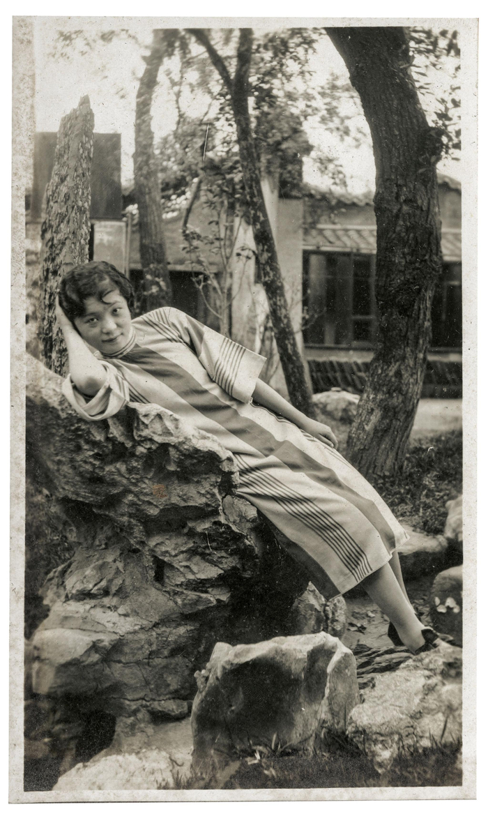 陆蕴玉女士（严独鹤夫人）