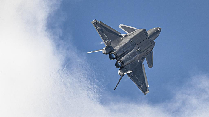 歼20&nbsp;视觉中国&nbsp;资料图