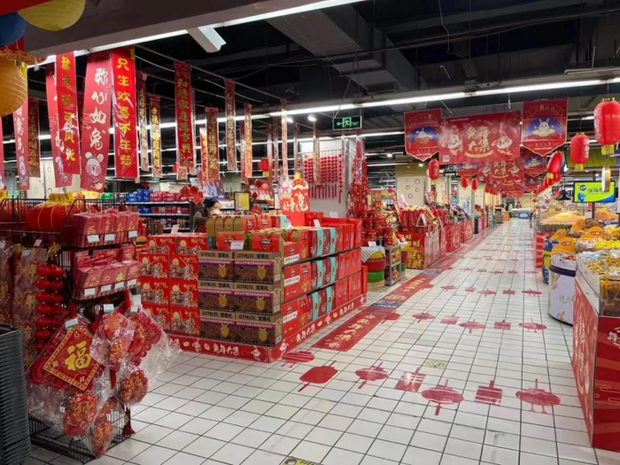 ▲垫江商超内年味渐浓
