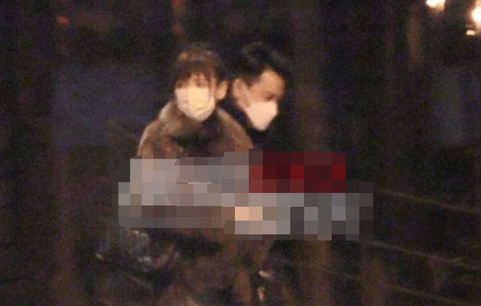 刘恺威女友又传怀孕！聚餐女方紧搂肚子，走路缓慢似孕妇-刘恺威女朋友是谁图片