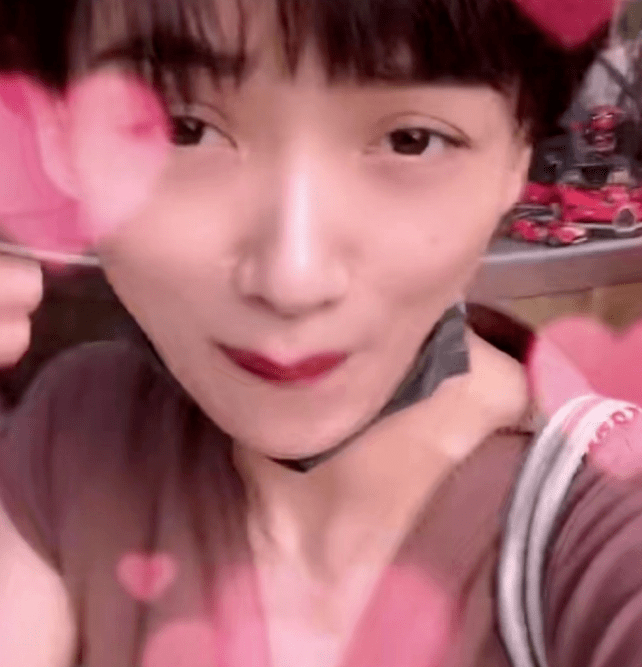 刘恺威女友又传怀孕！聚餐女方紧搂肚子，走路缓慢似孕妇-刘恺威女朋友是谁图片